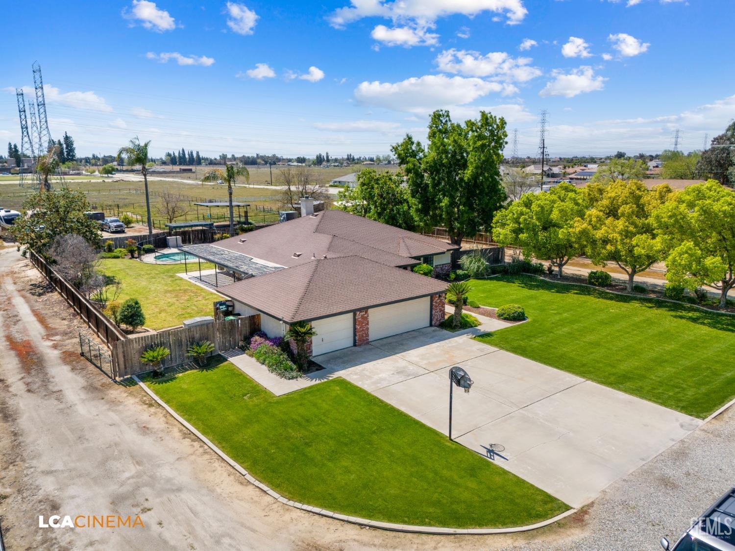 16025 Shellie Marie Avenue