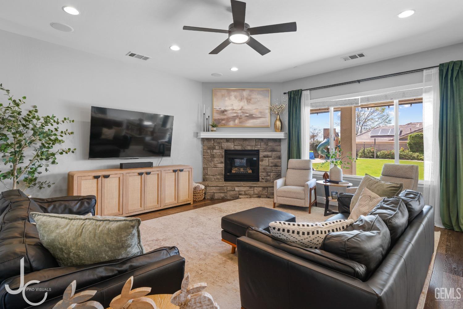 6111 Ozark Mountain Drive