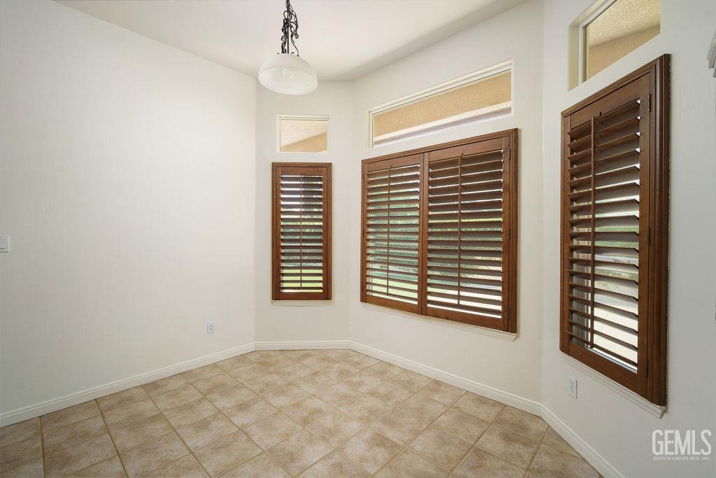 11609 Silver Crown Avenue