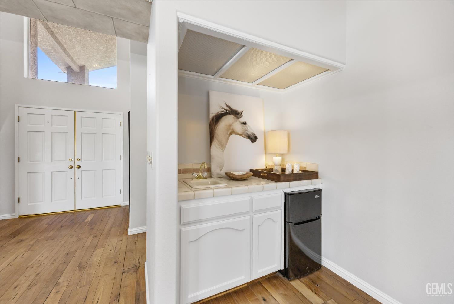 15400 Mabel Court