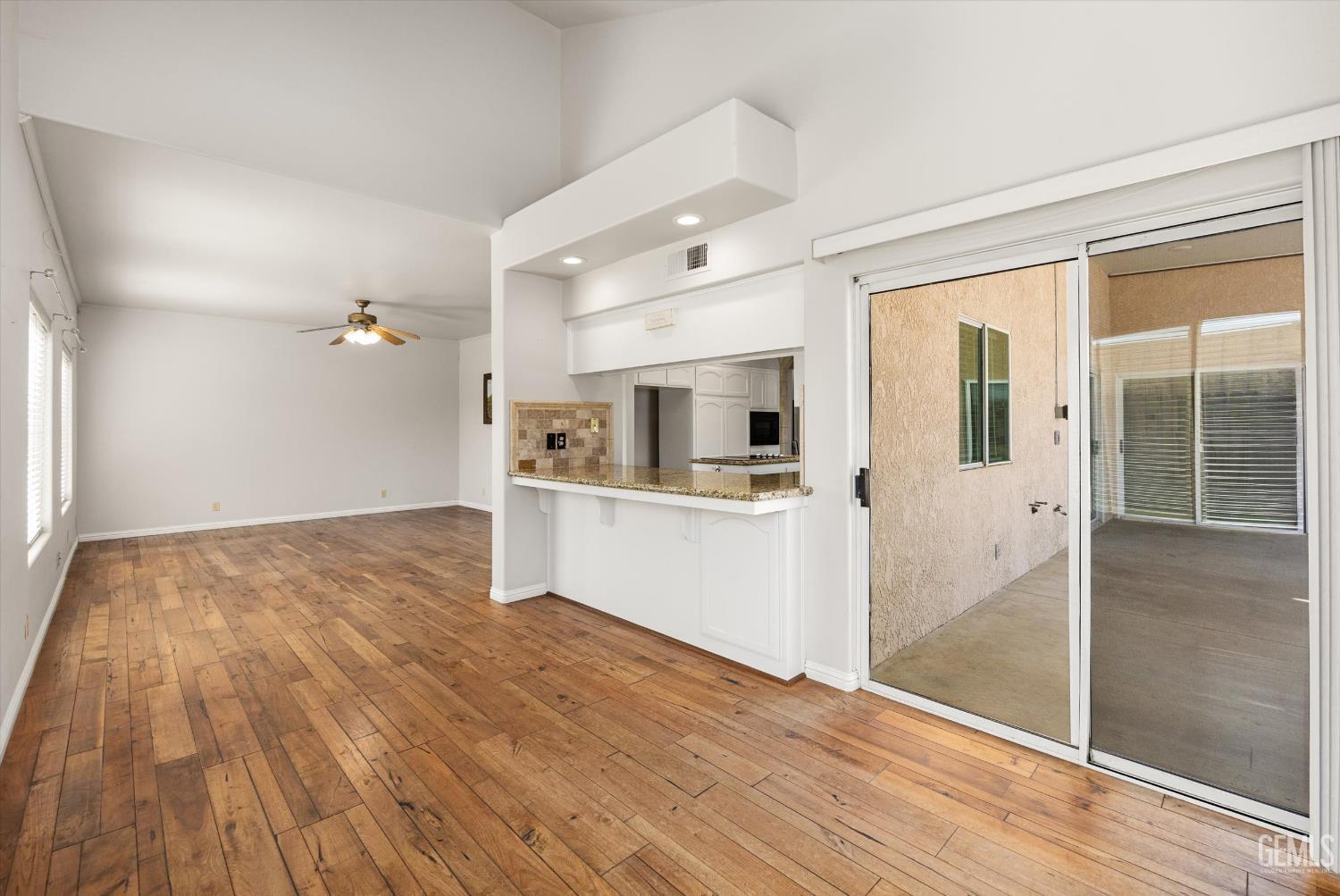 15400 Mabel Court