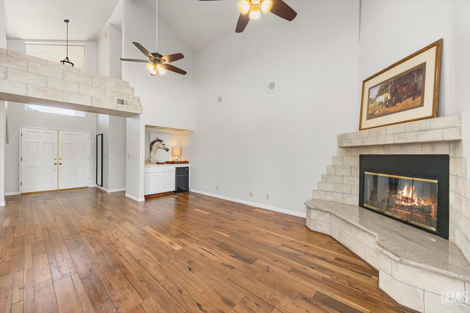 15400 Mabel Court