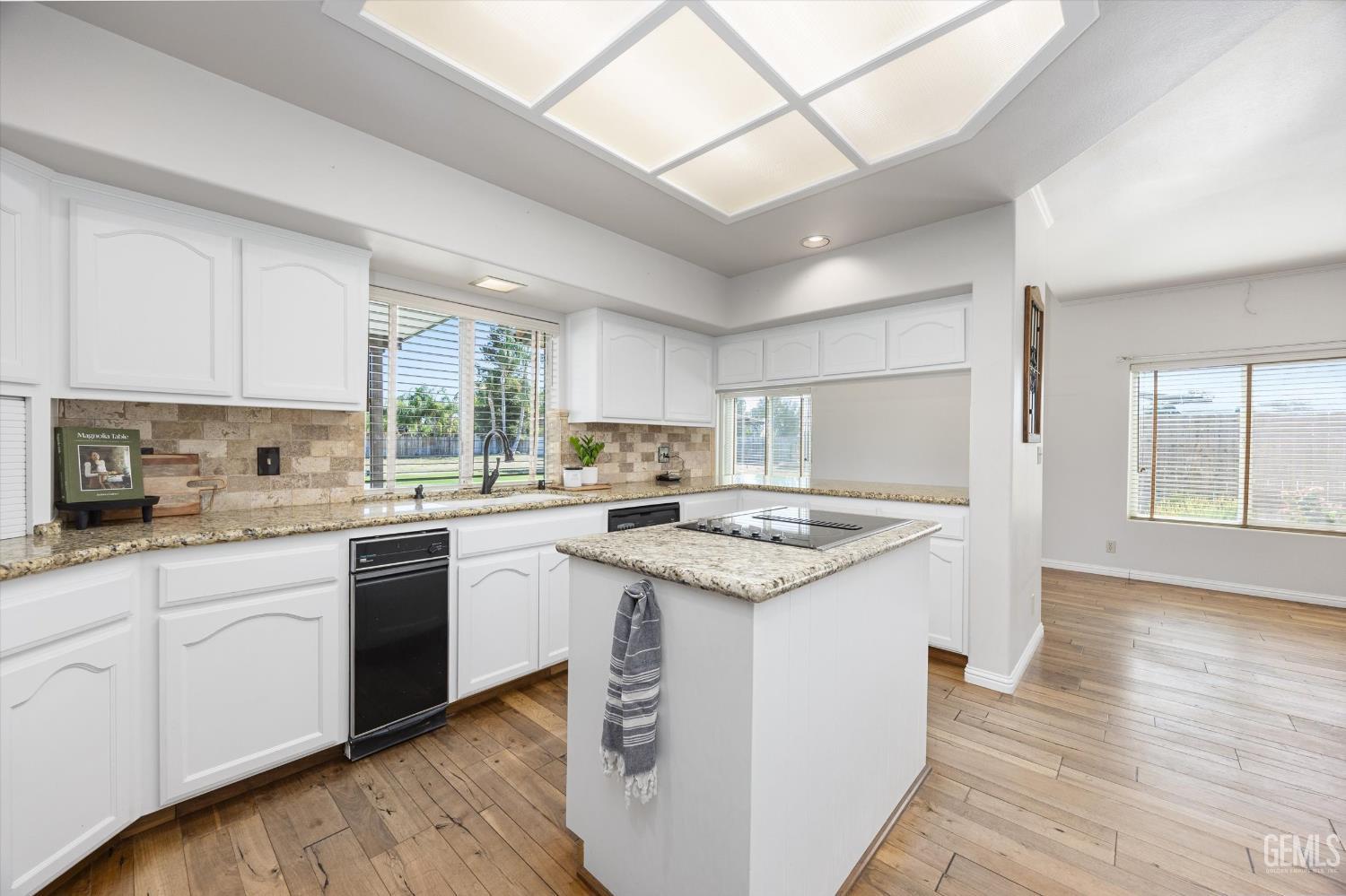 15400 Mabel Court