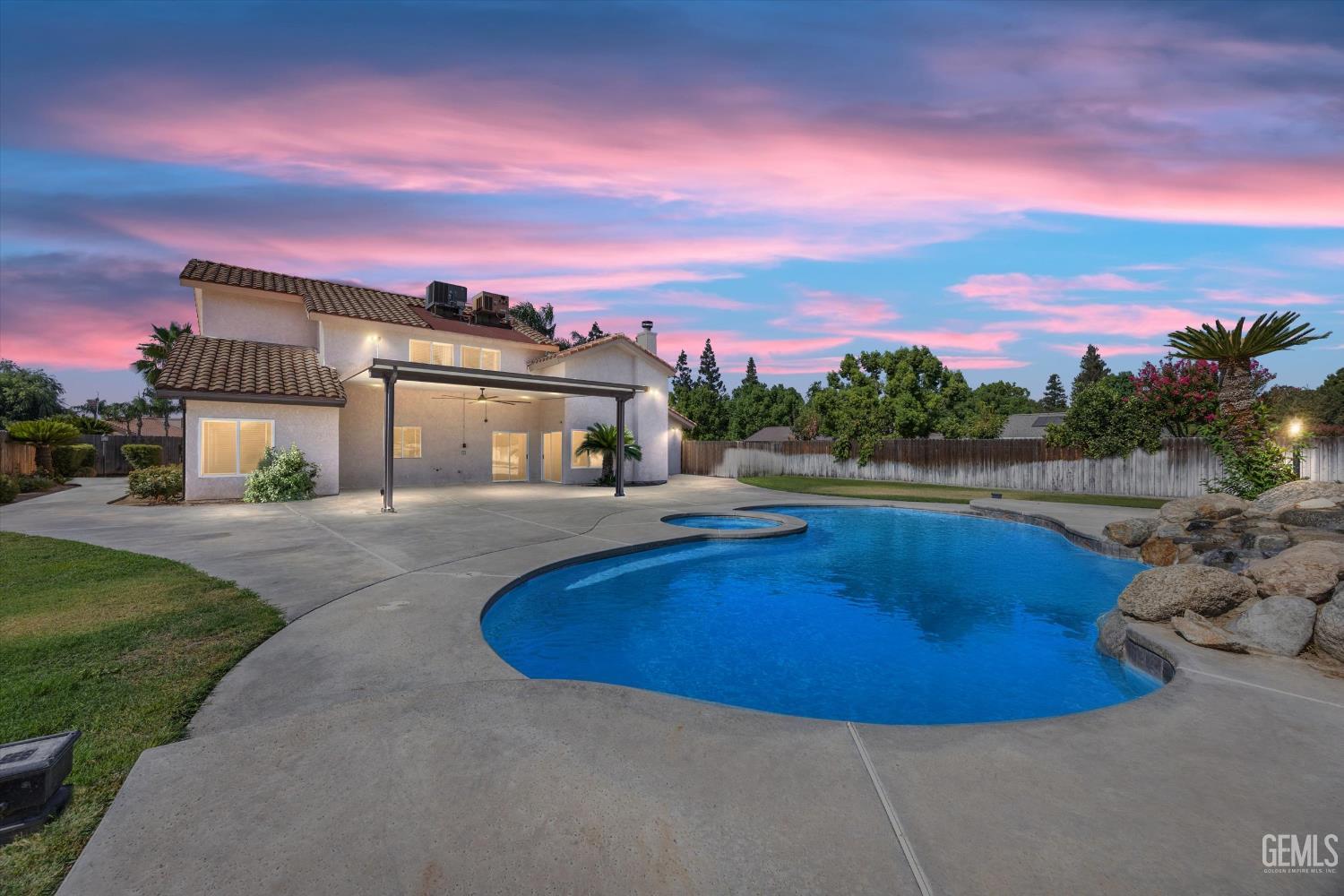 15400 Mabel Court