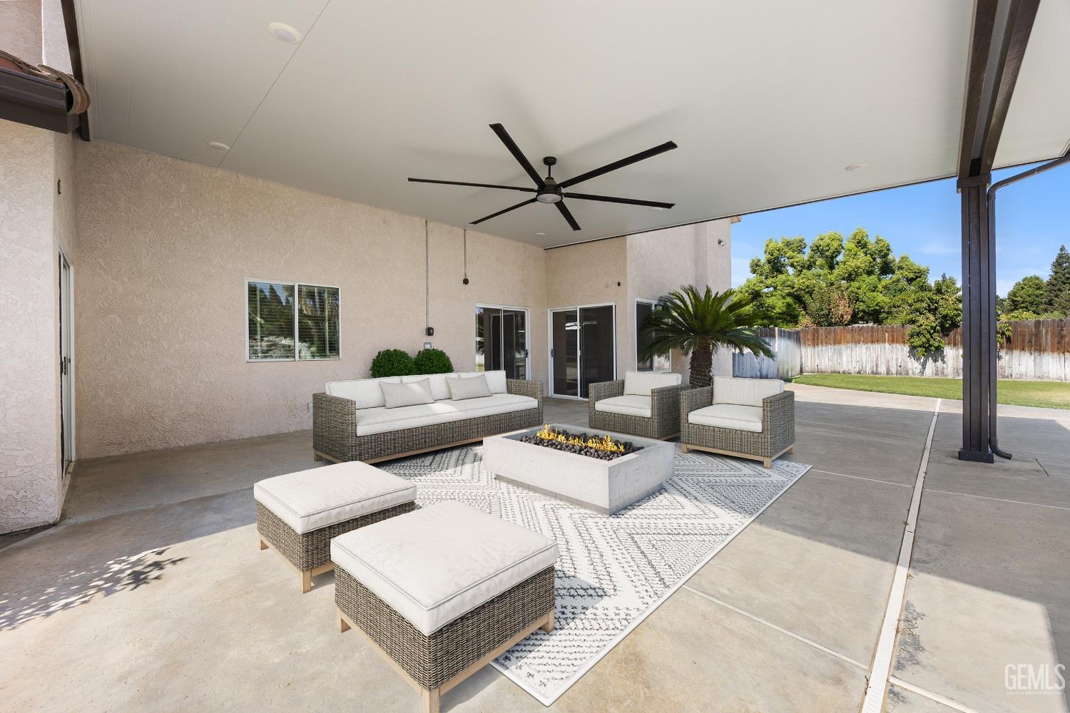 15400 Mabel Court