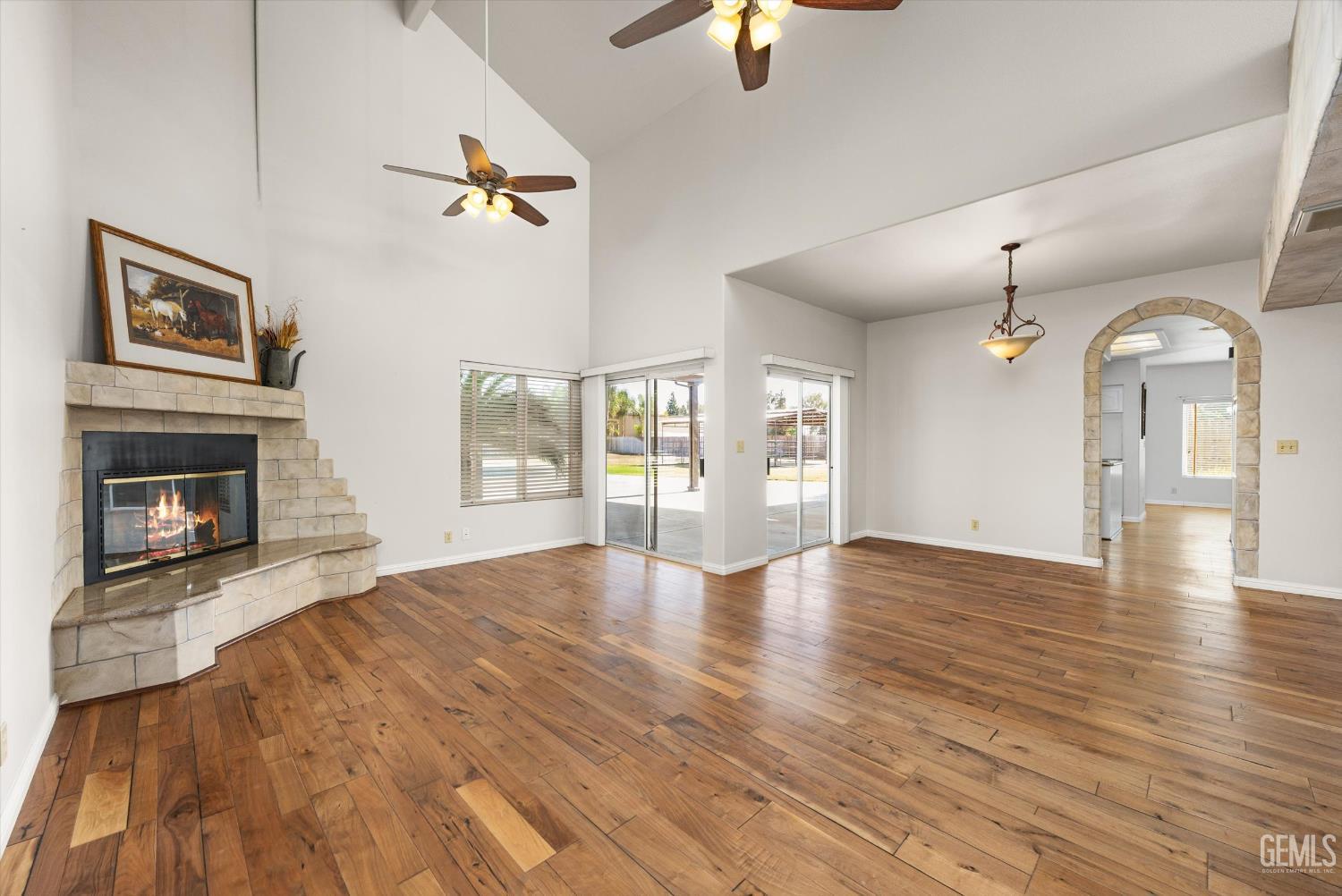 15400 Mabel Court