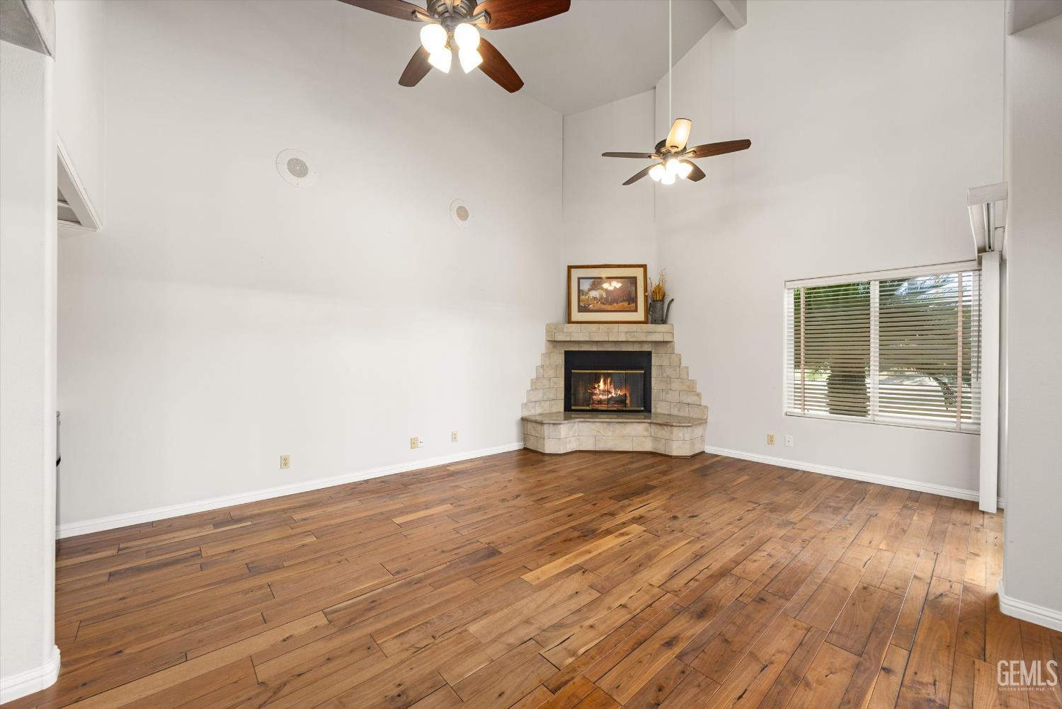 15400 Mabel Court