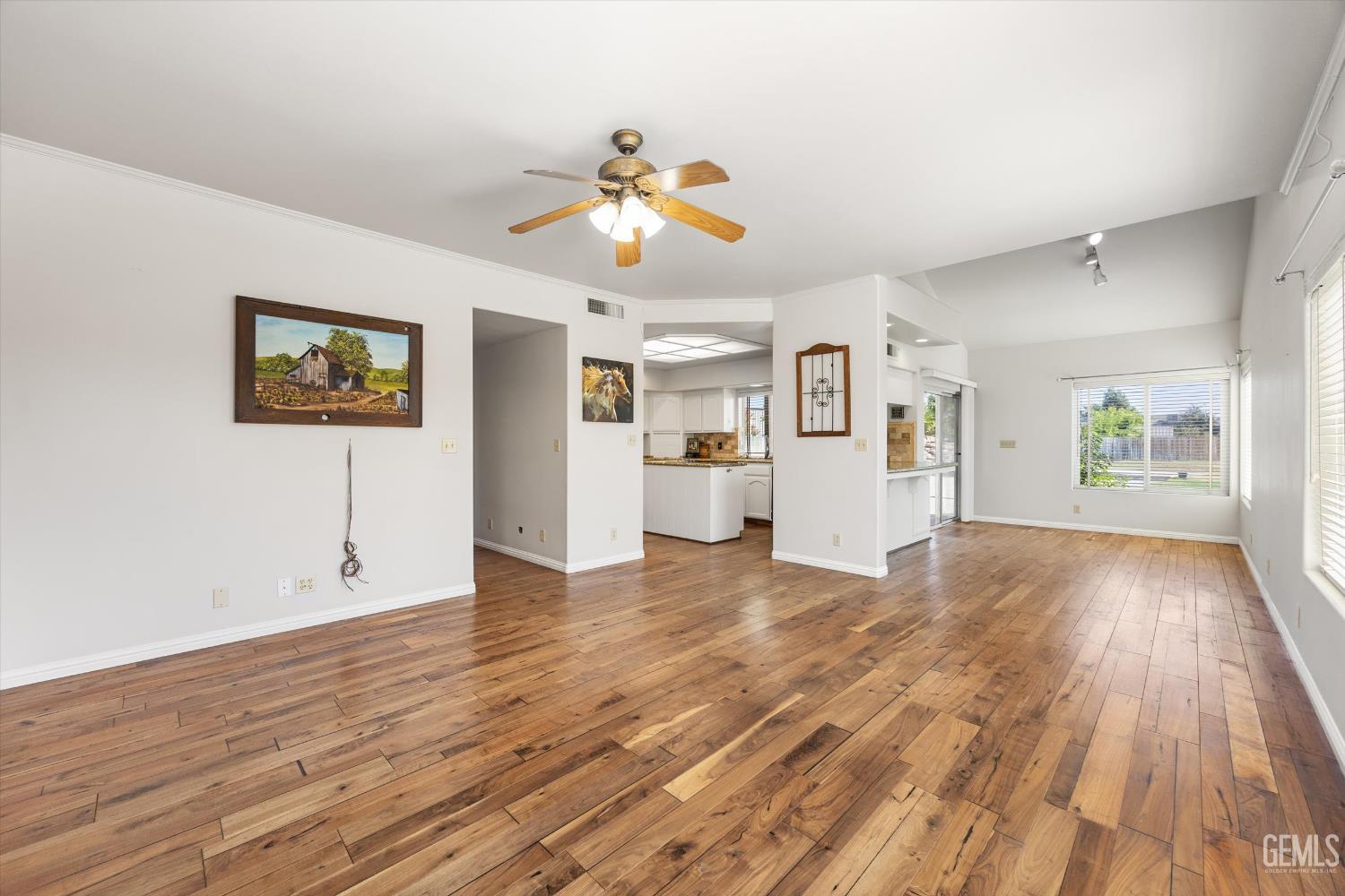 15400 Mabel Court