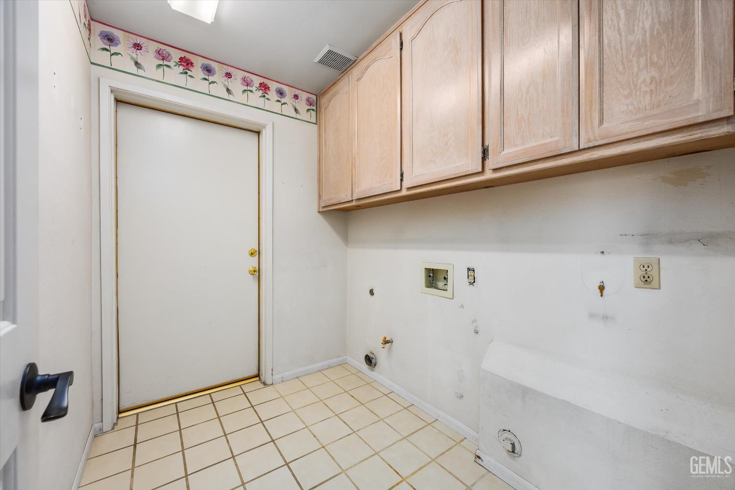 15400 Mabel Court