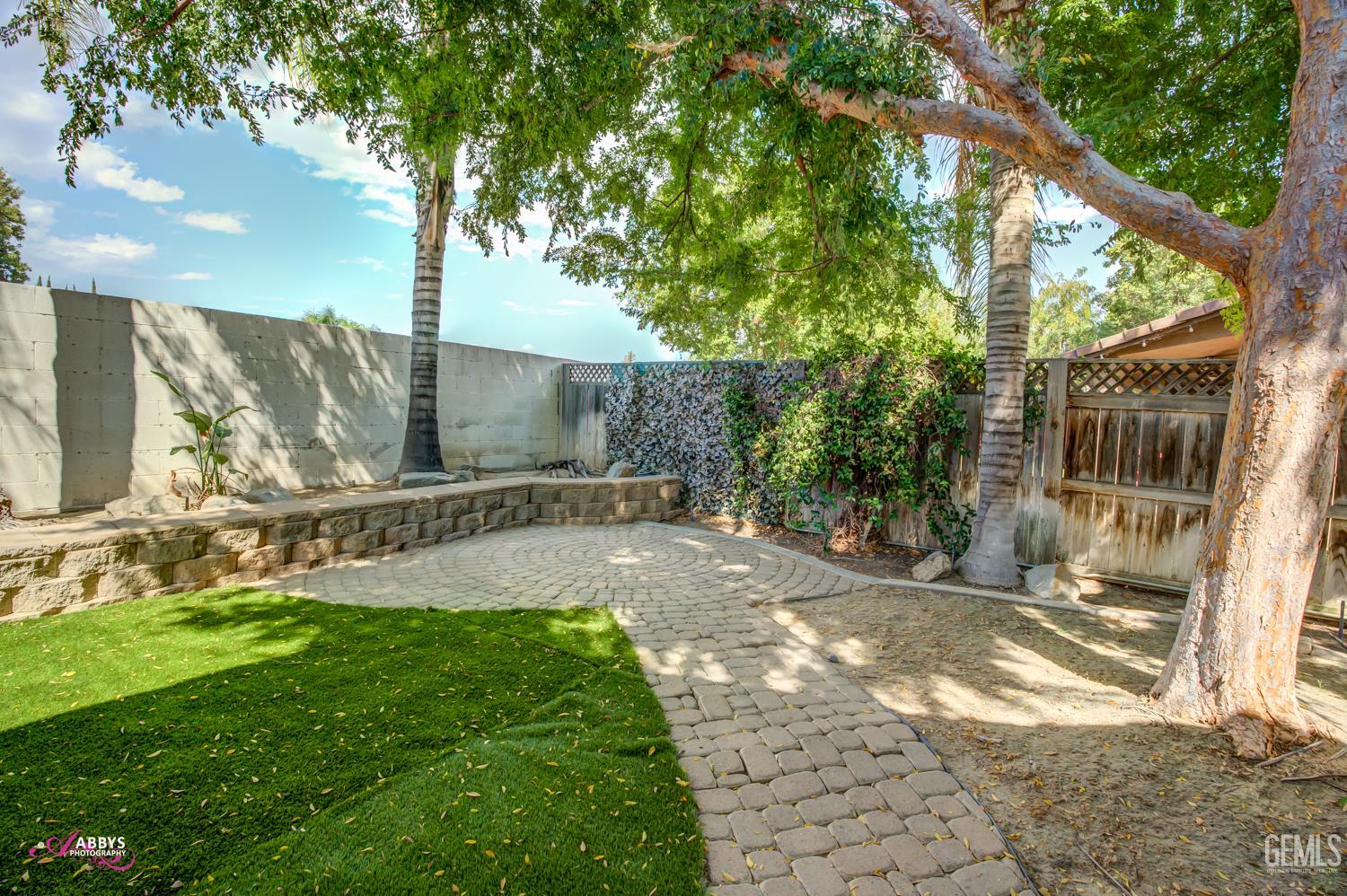 11814 Grecian Laurel Drive