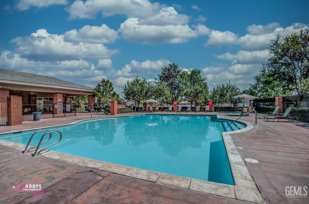 11814 Grecian Laurel Drive