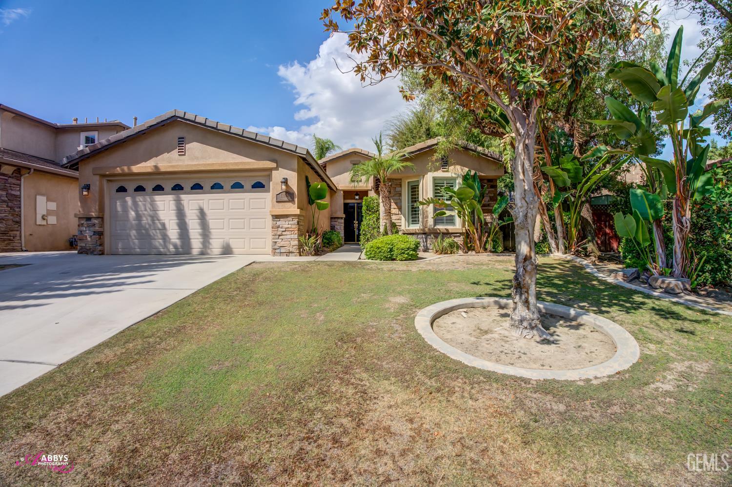 11814 Grecian Laurel Drive