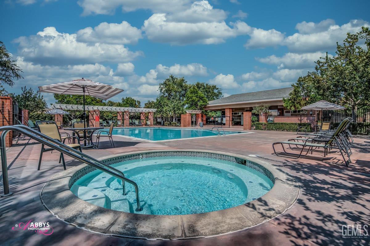 11814 Grecian Laurel Drive