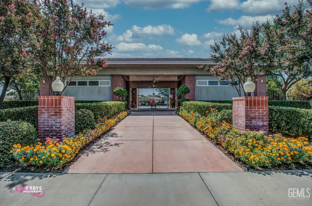 11814 Grecian Laurel Drive