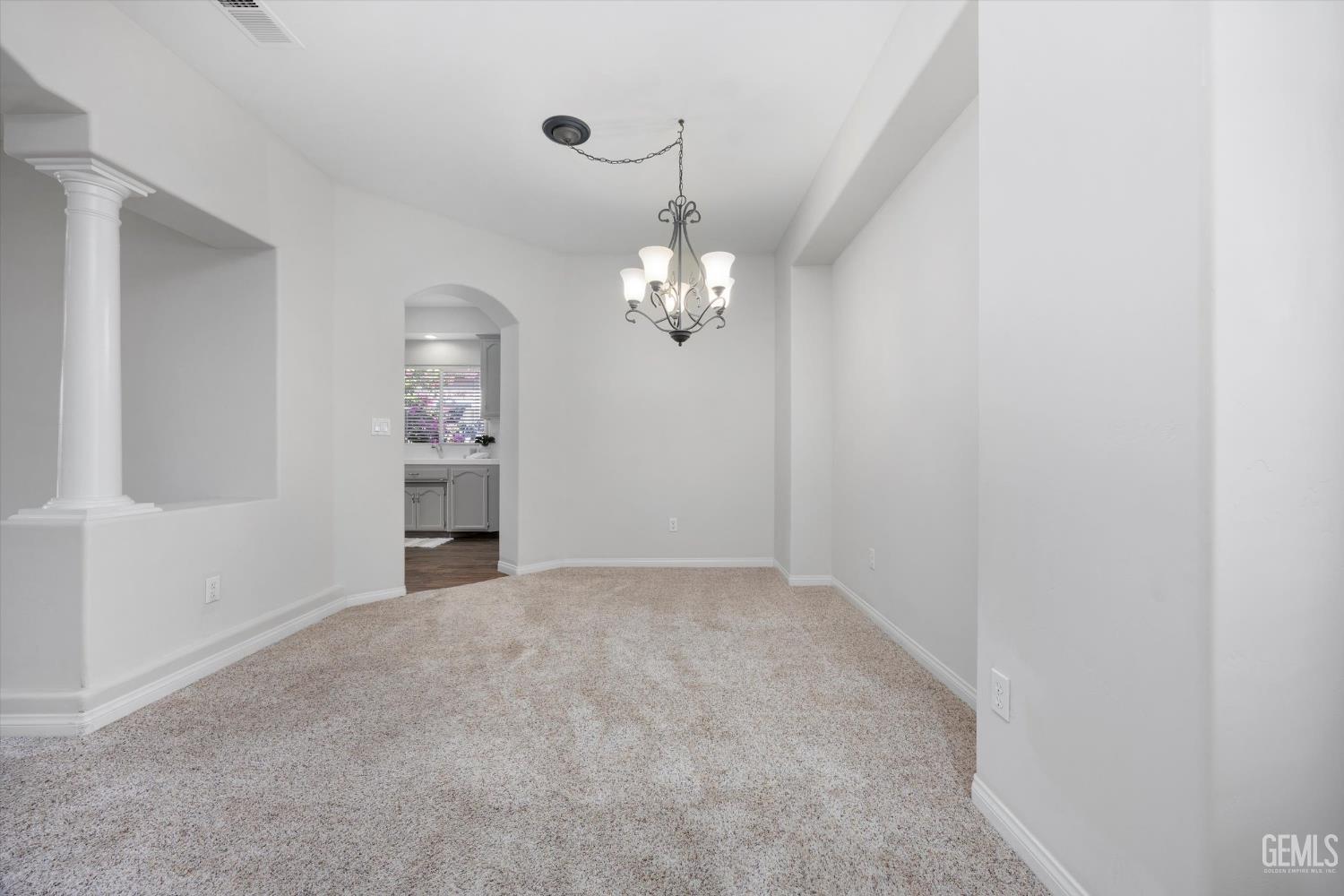 9808 Paper Moon Way