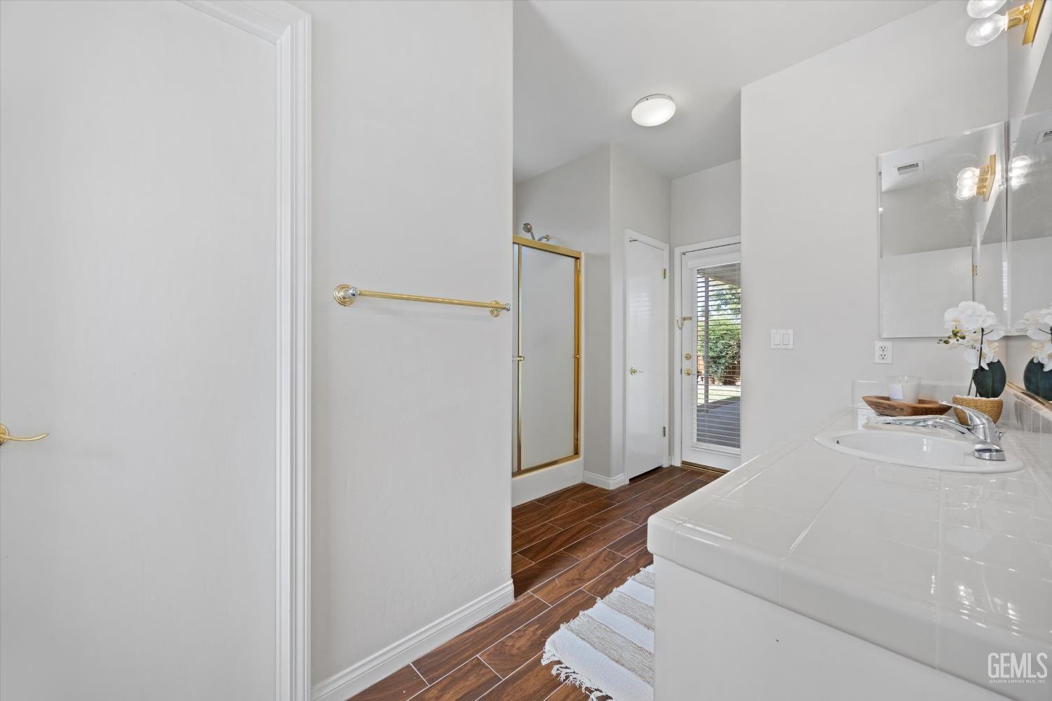9808 Paper Moon Way