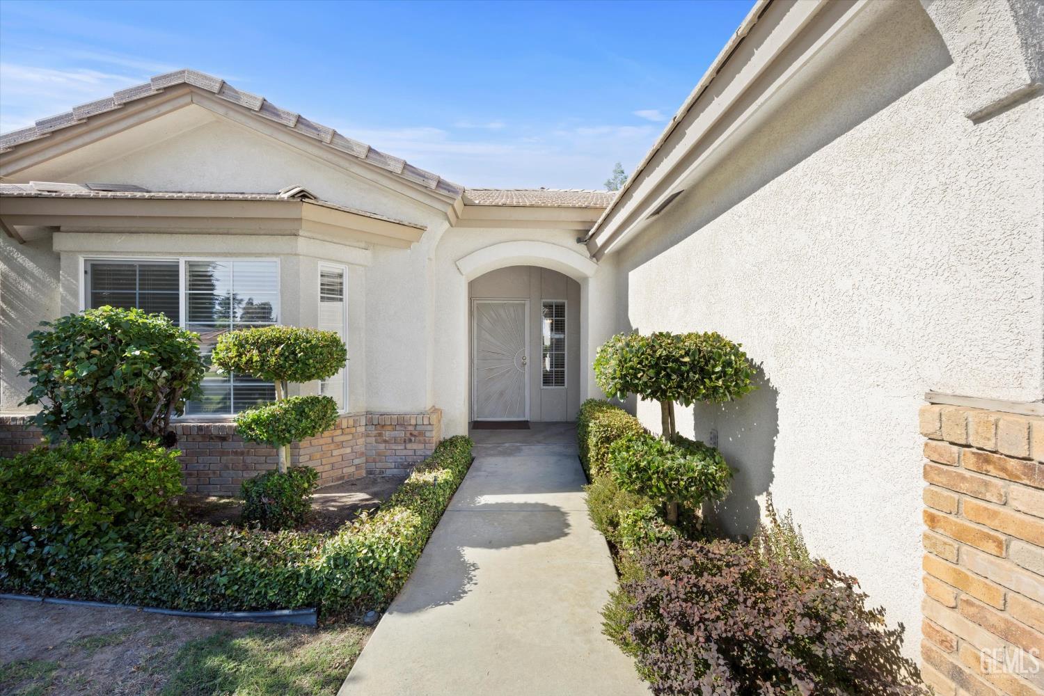 9808 Paper Moon Way