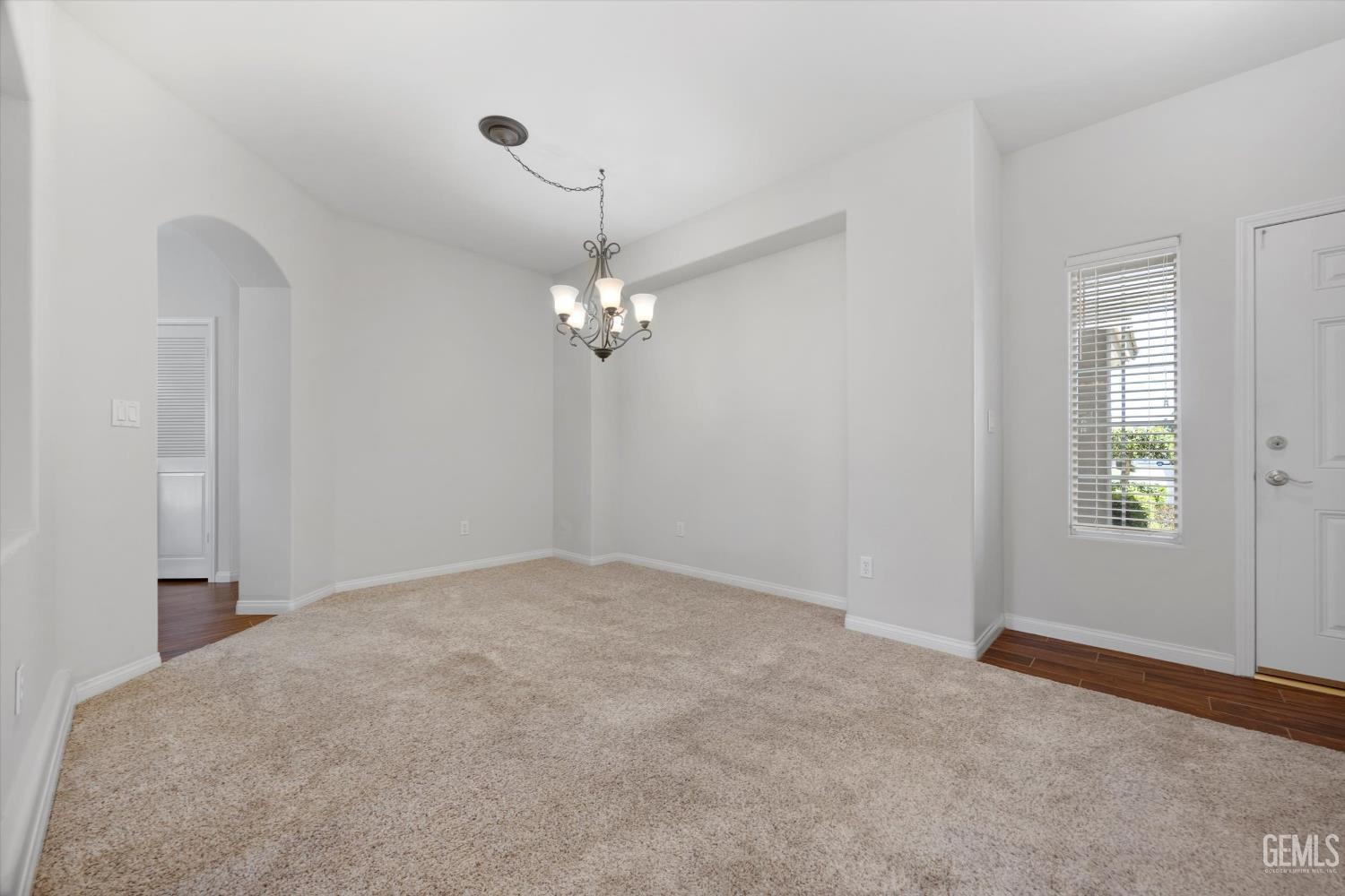 9808 Paper Moon Way