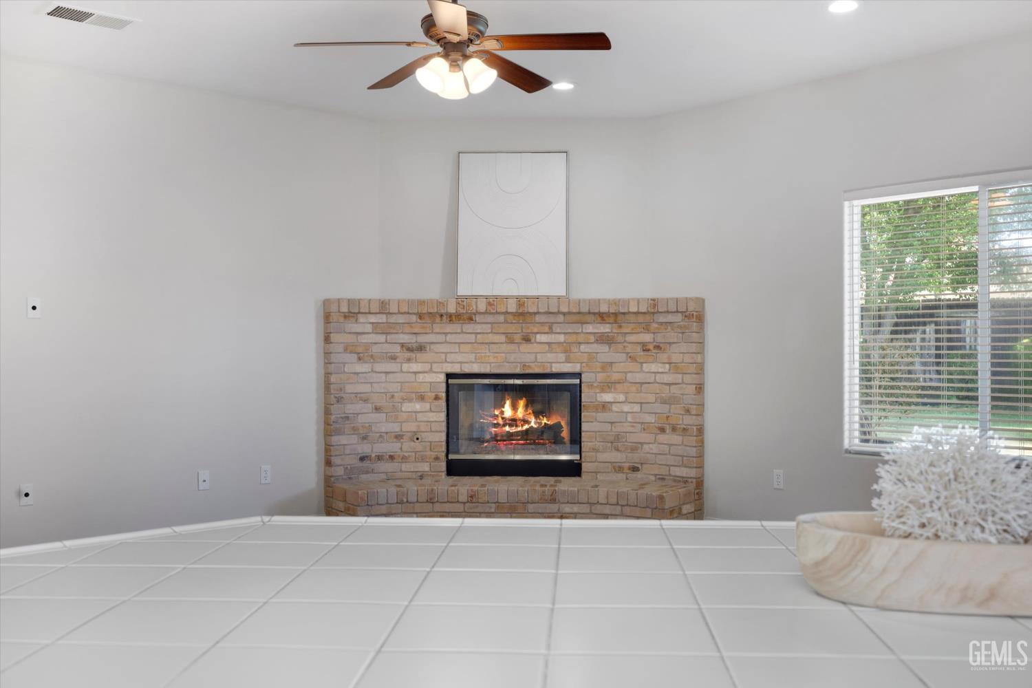 9808 Paper Moon Way