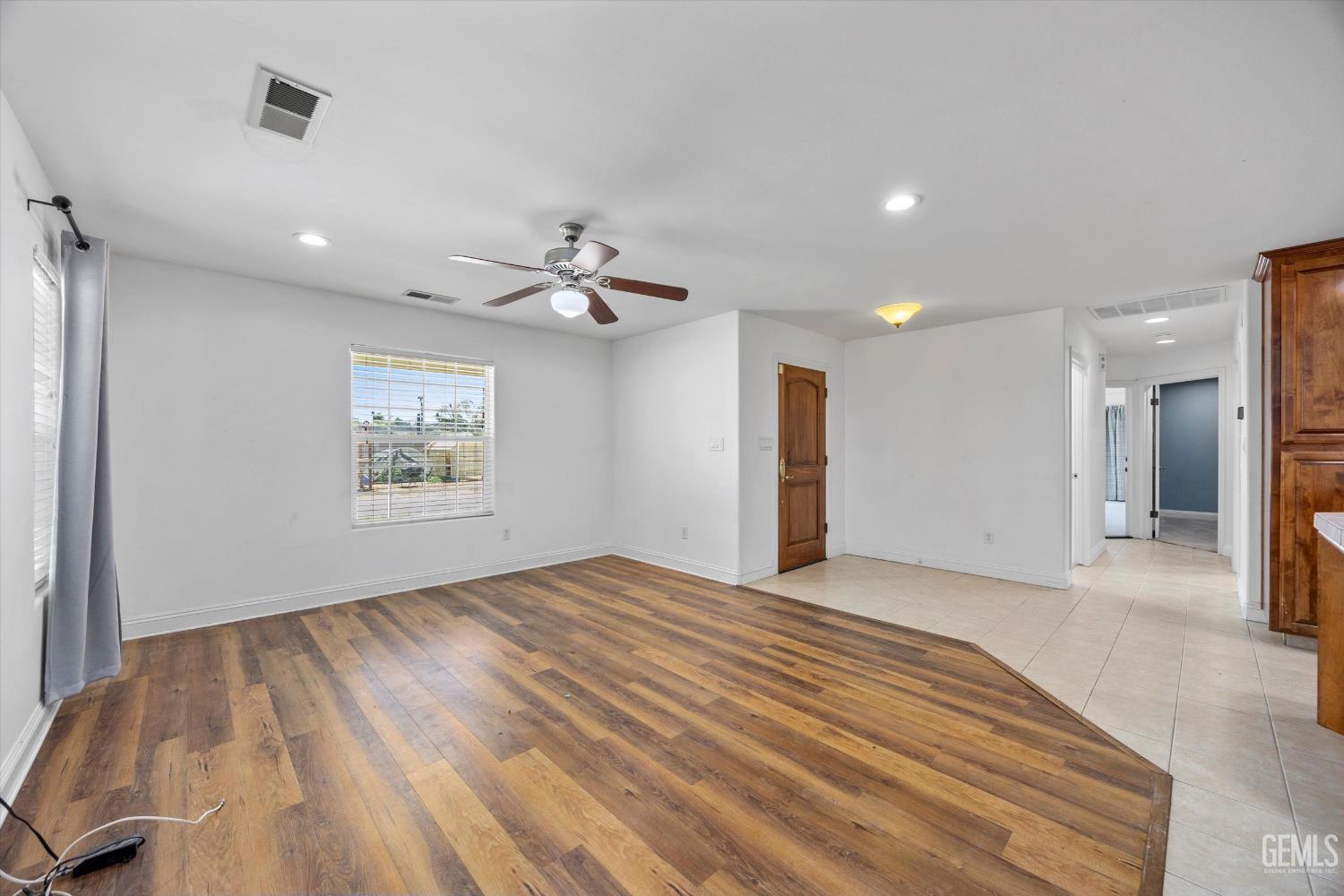 15112 Sunnybank Avenue