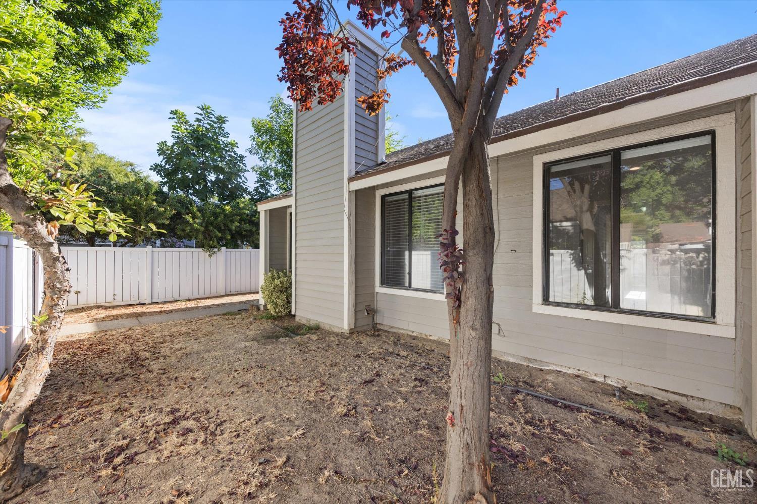 8000 Kroll Way Unit: 9