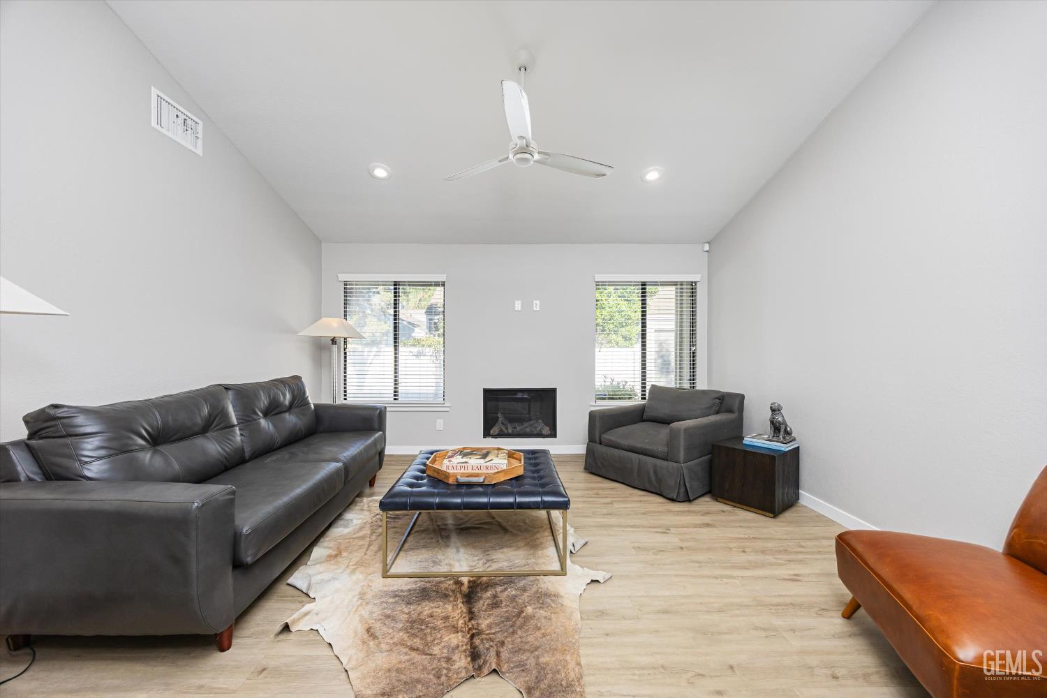 8000 Kroll Way Unit: 9