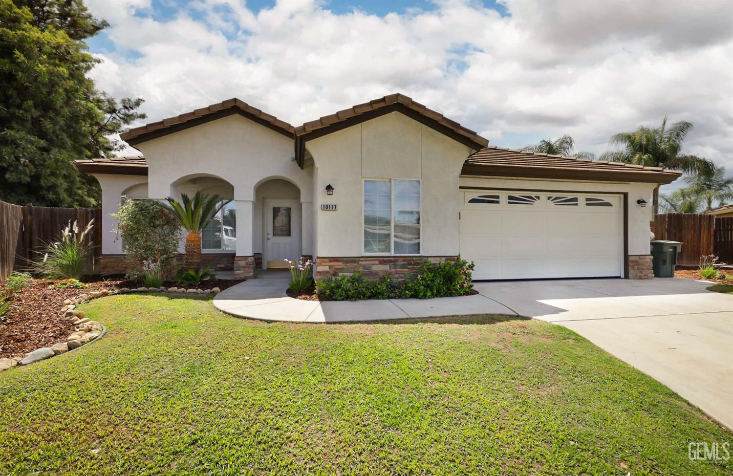 10117 Commodore Drive