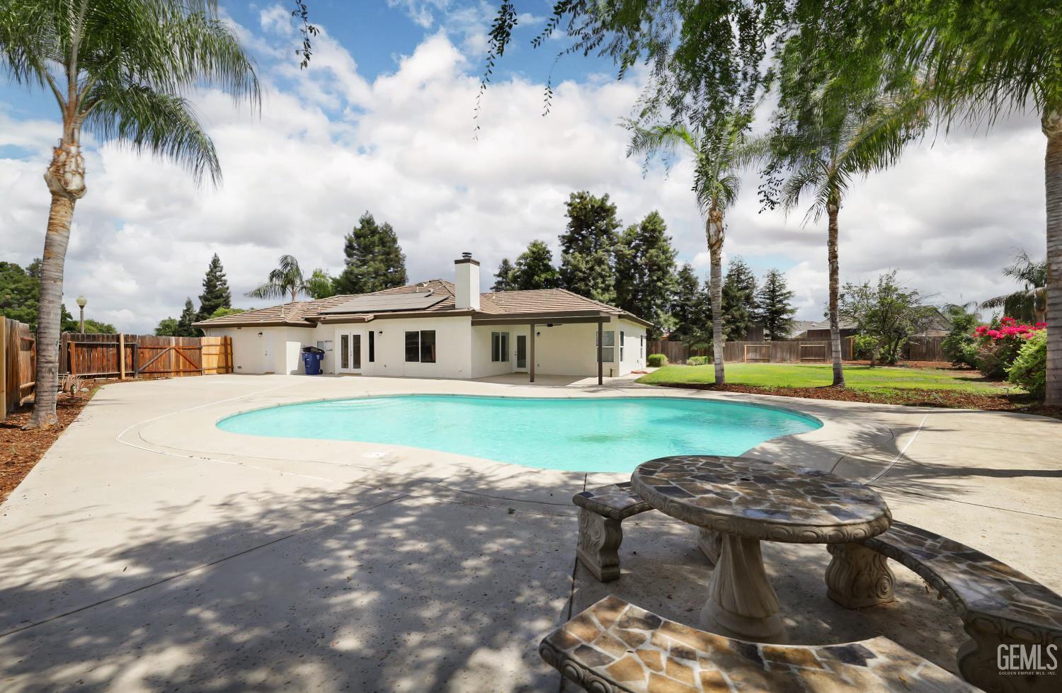 10117 Commodore Drive