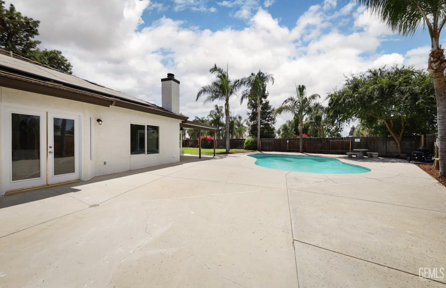 10117 Commodore Drive