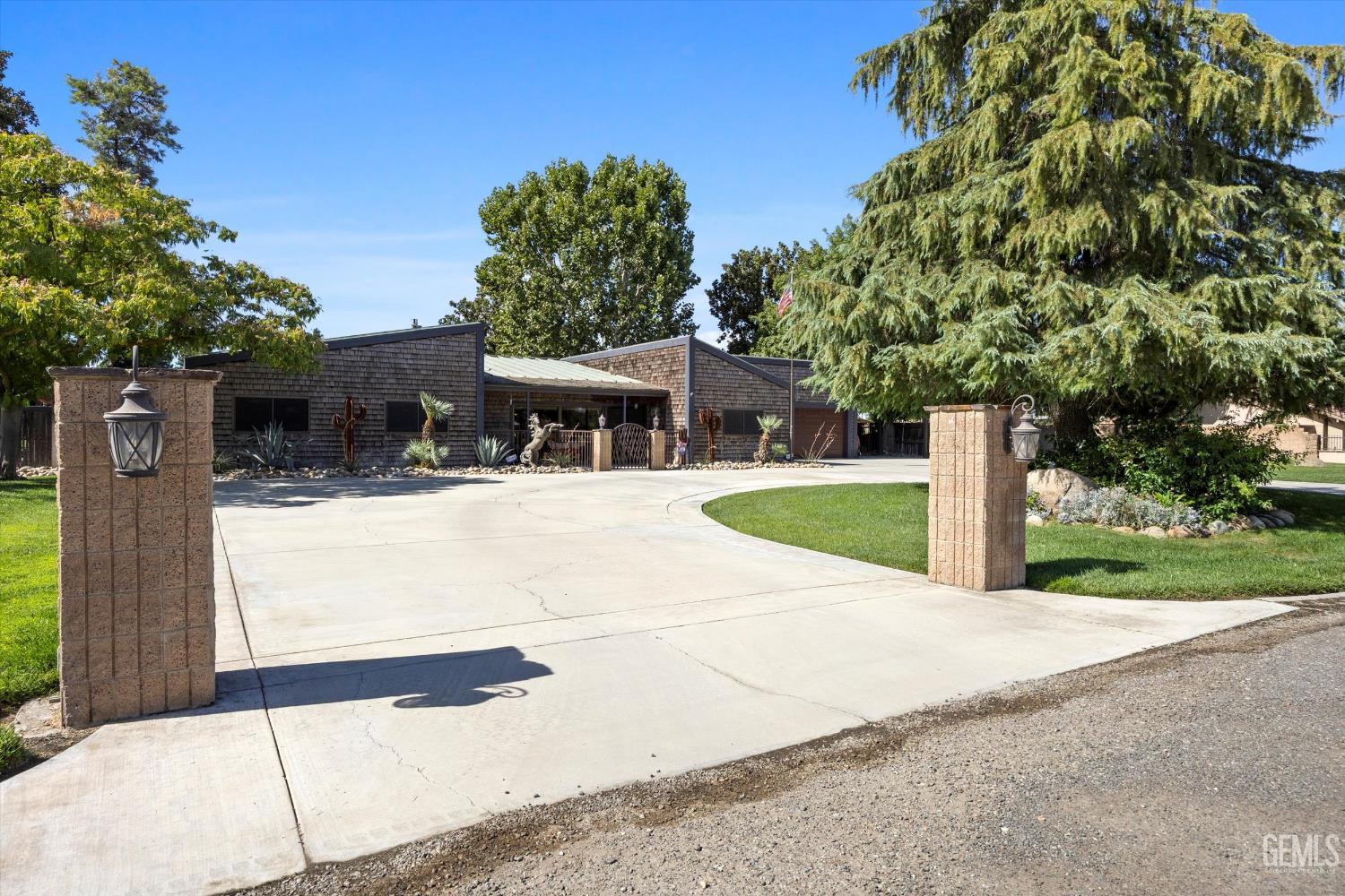16451 Barton Lane