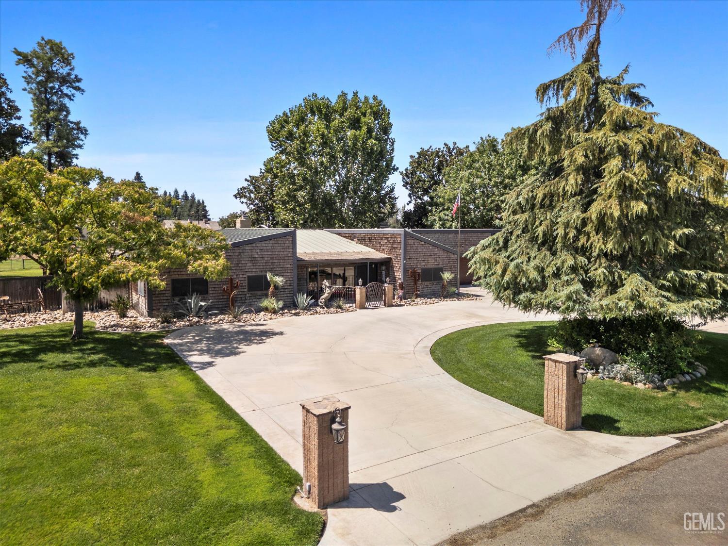 16451 Barton Lane