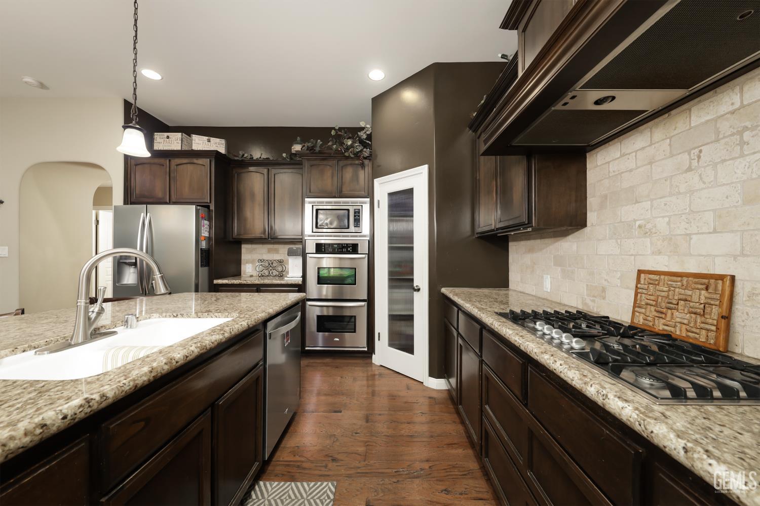 13502 Coco Palm Court