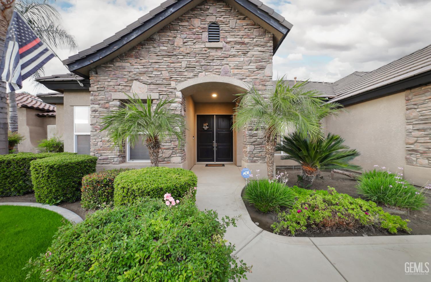 13502 Coco Palm Court