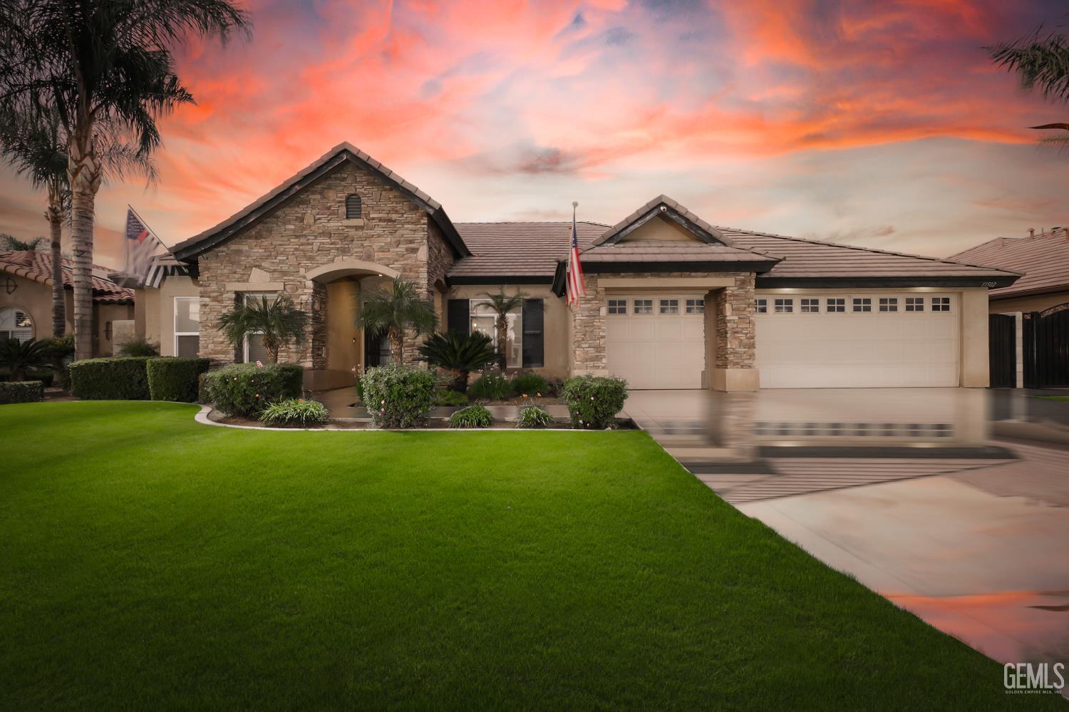 13502 Coco Palm Court