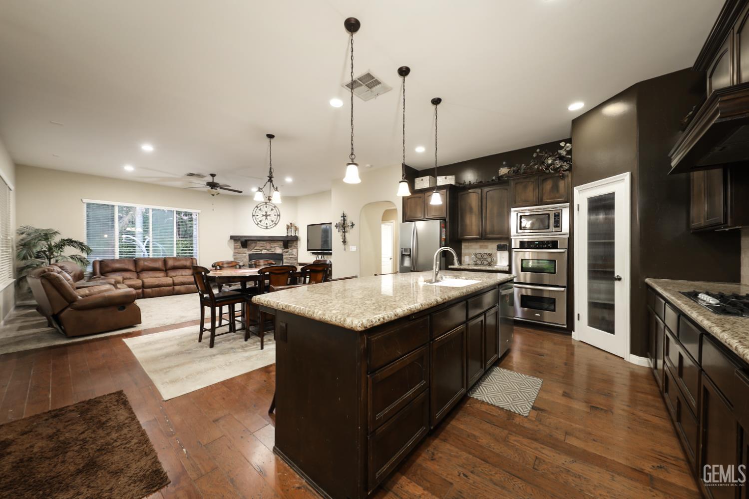 13502 Coco Palm Court