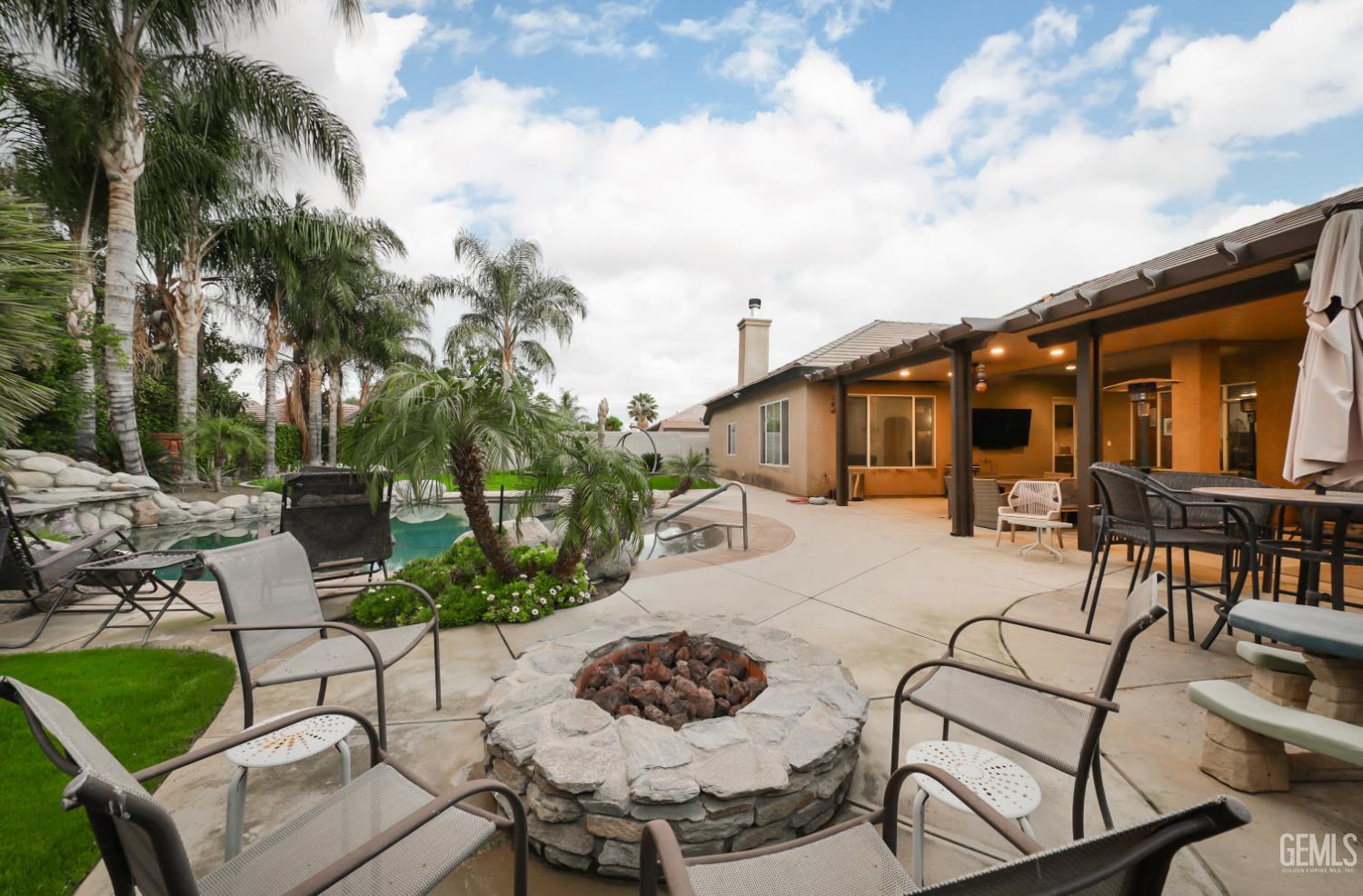 13502 Coco Palm Court