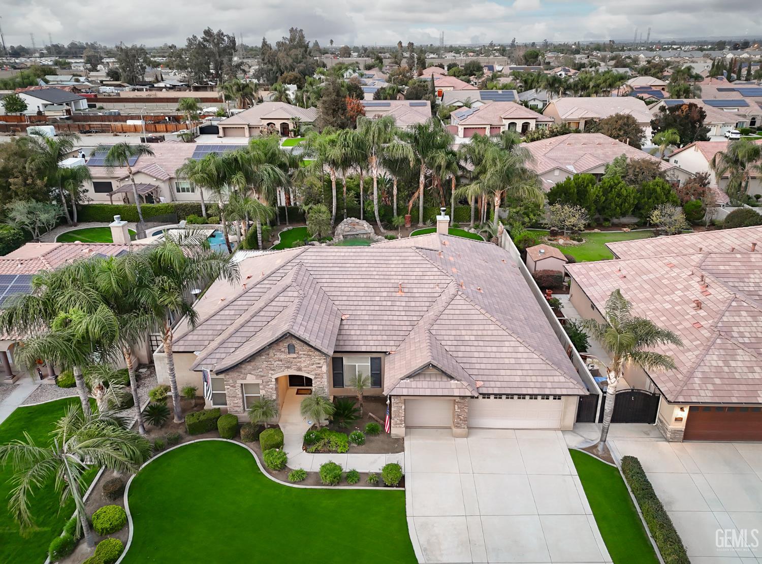 13502 Coco Palm Court