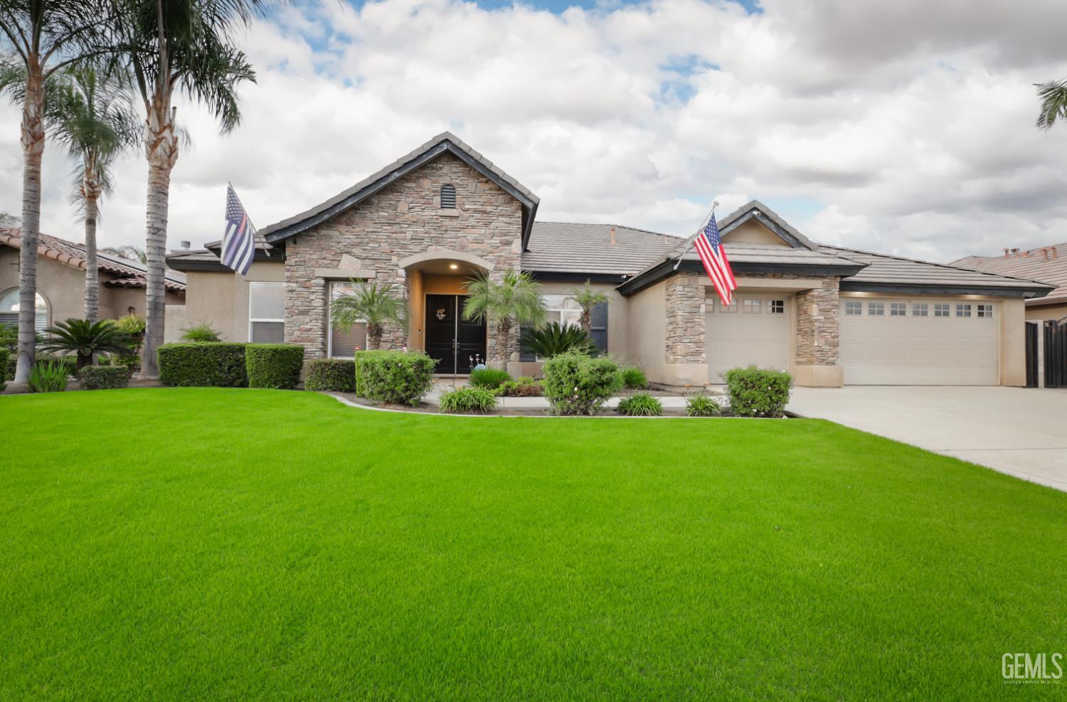 13502 Coco Palm Court