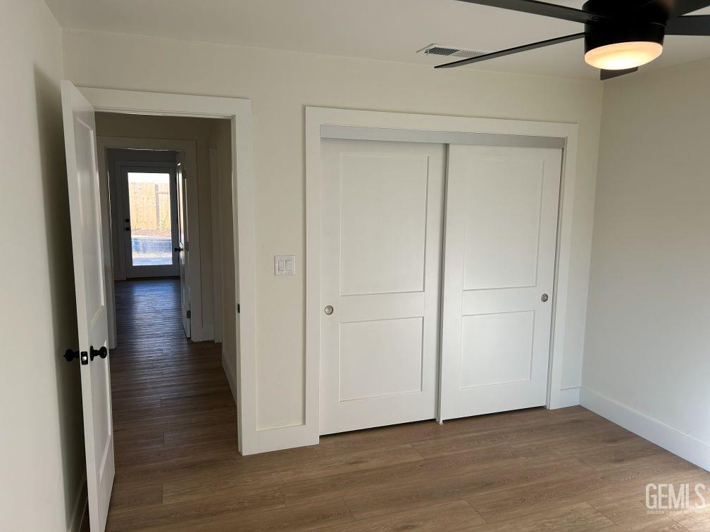 9812 S Vanessa Avenue