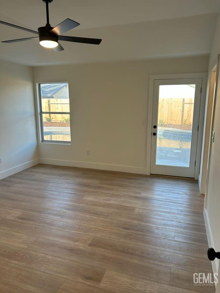 9812 S Vanessa Avenue