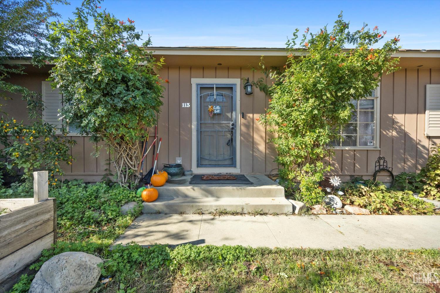 113 Loma Vista Avenue