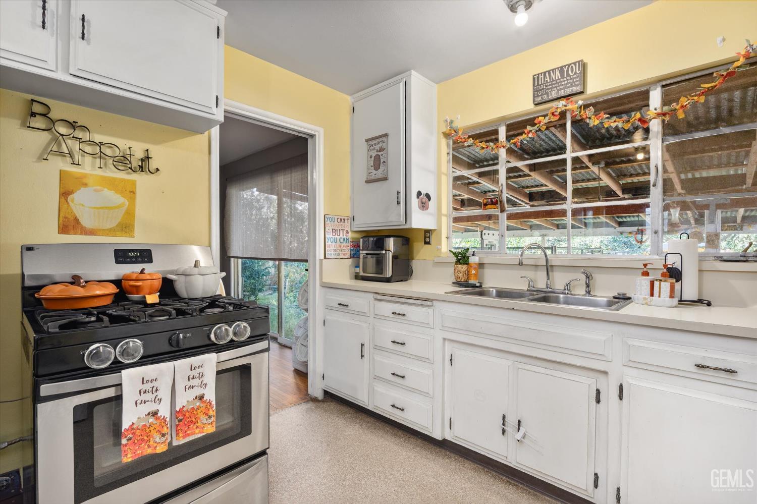 113 Loma Vista Avenue