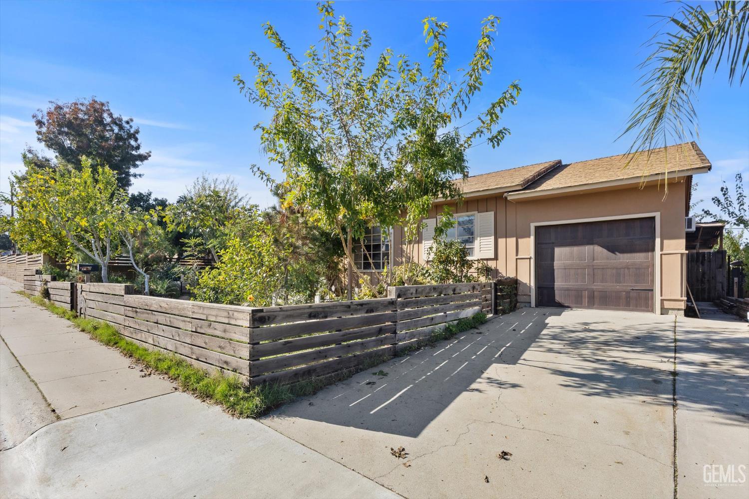 113 Loma Vista Avenue