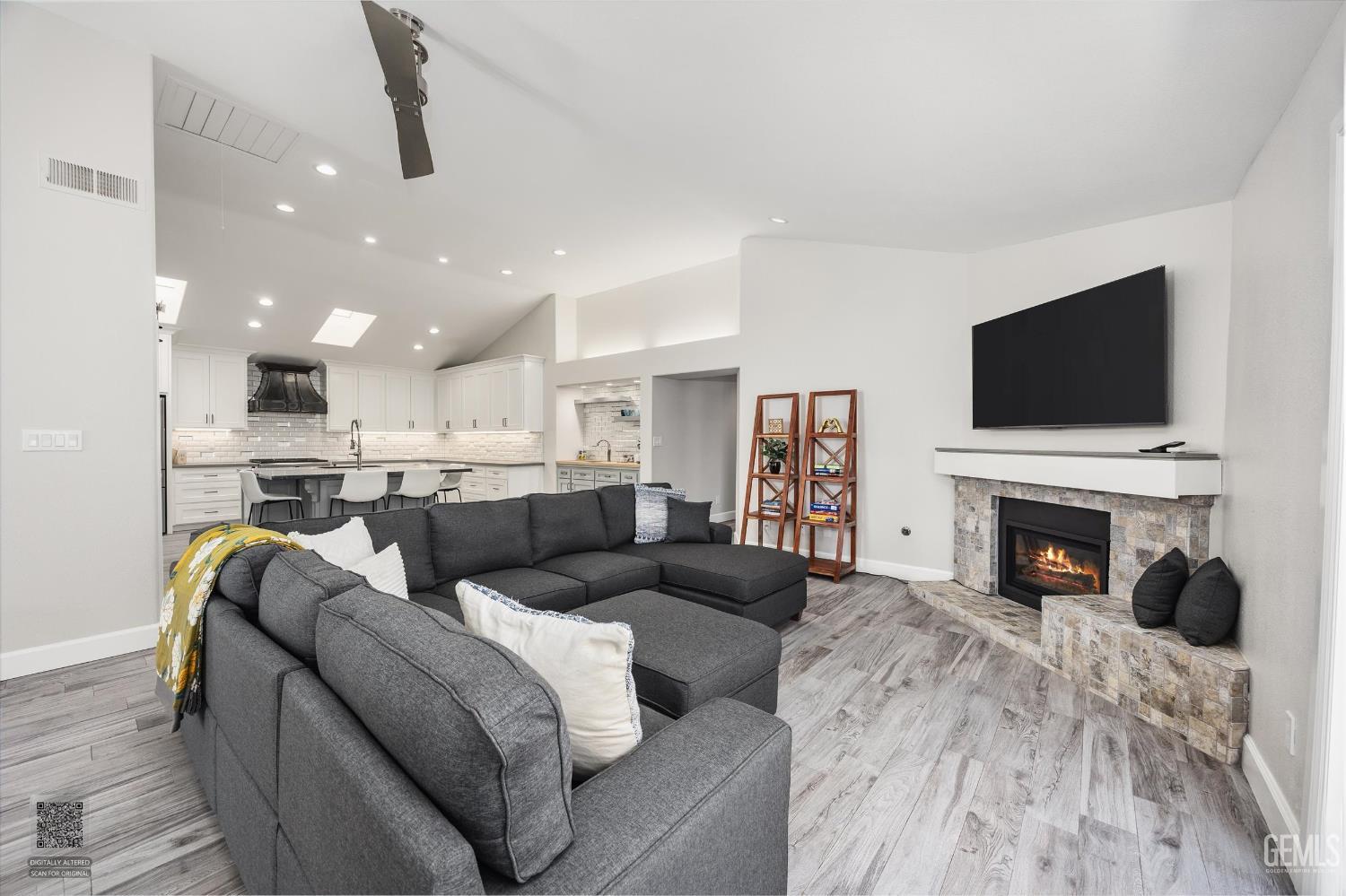 8220 Birmingham Street