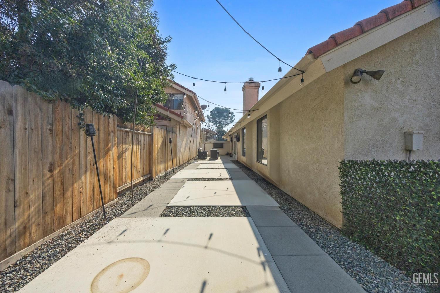 8220 Birmingham Street