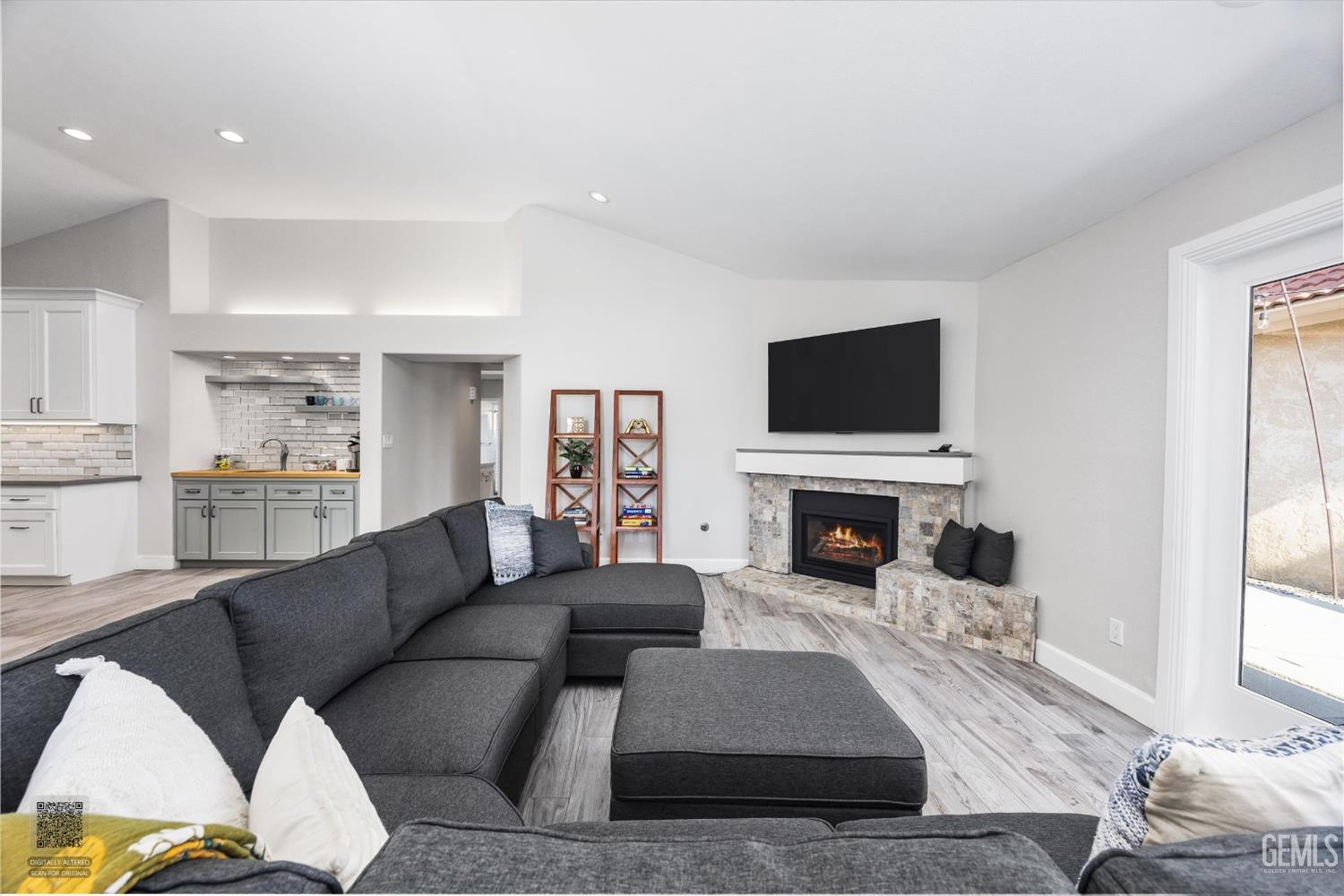 8220 Birmingham Street