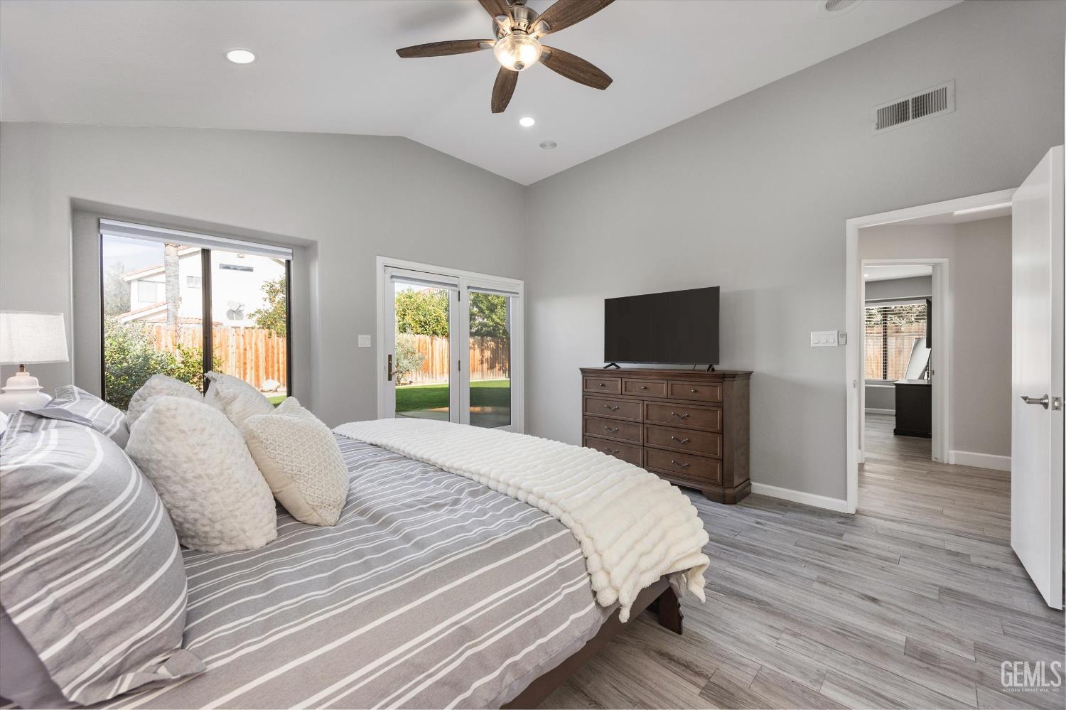 8220 Birmingham Street