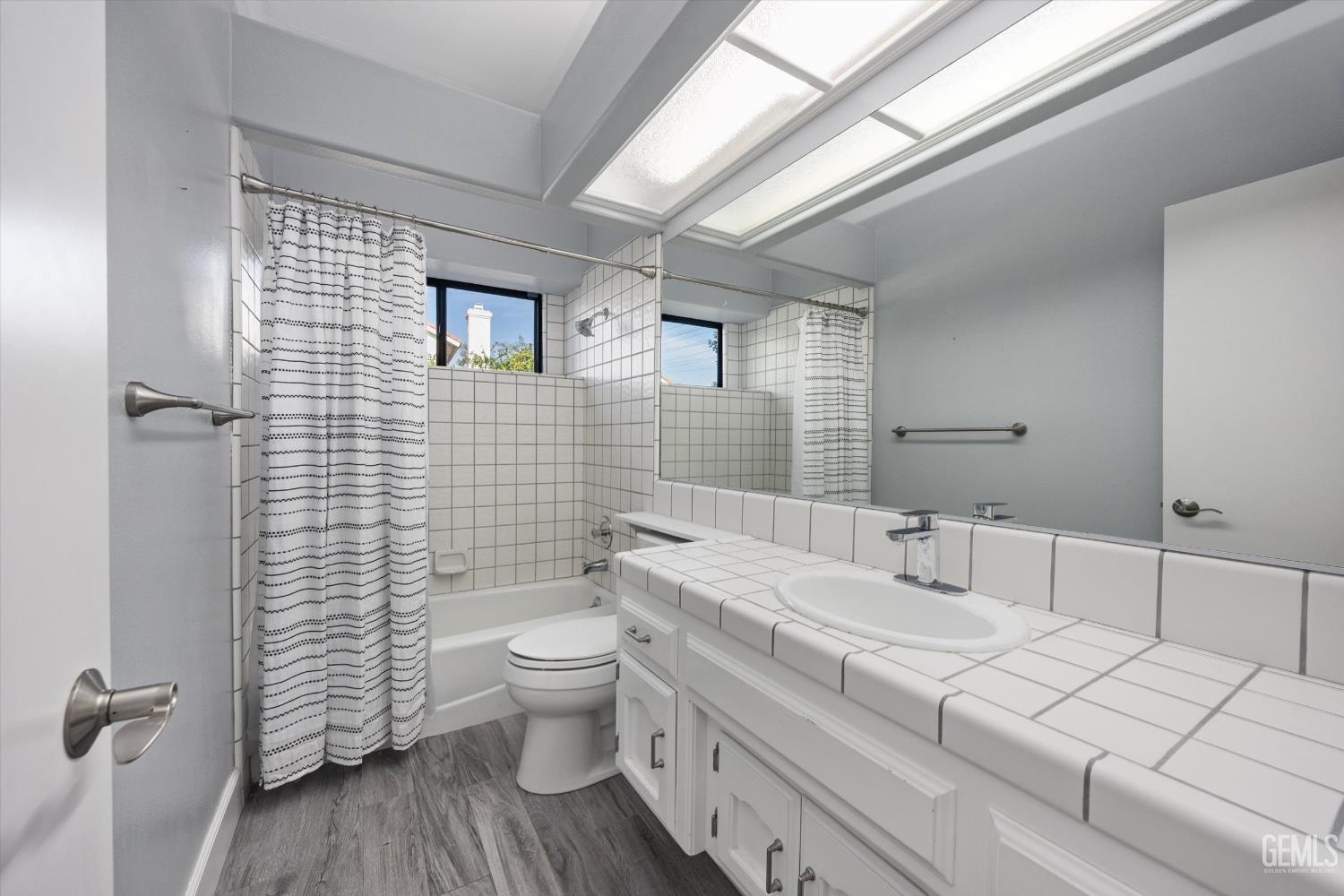 8220 Birmingham Street