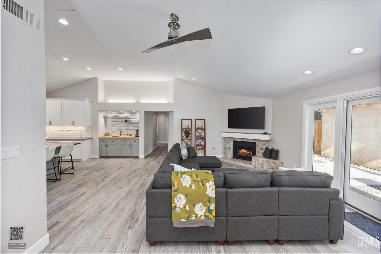 8220 Birmingham Street