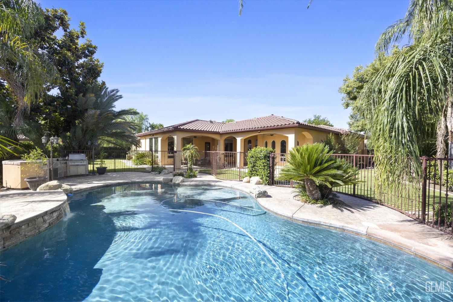 204 Somerford Court